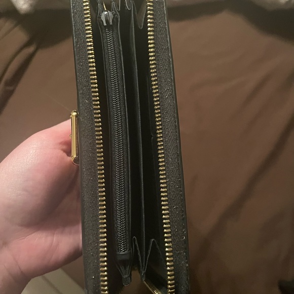 Gucci Sylvie Leather Wallet Black - Picture 3 of 3